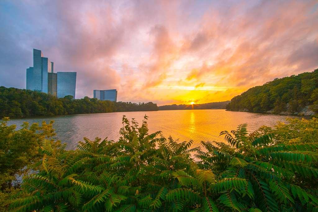 Mohegan Sun